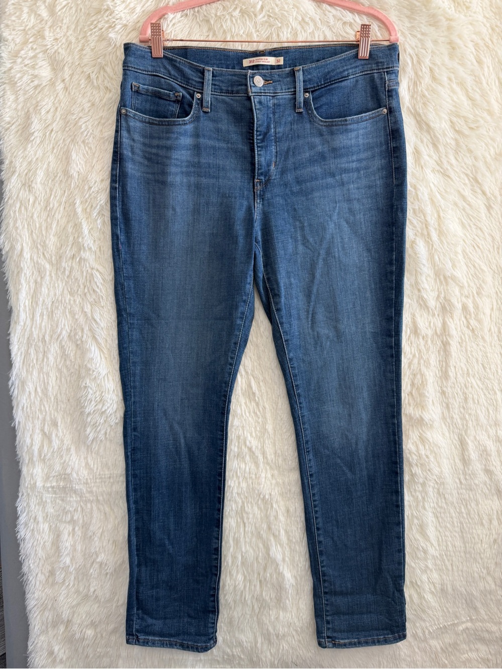 Levi's Womens 312 Shaping Slim Jeans Size 32 Medium Blue Wash Normcore Everyday
